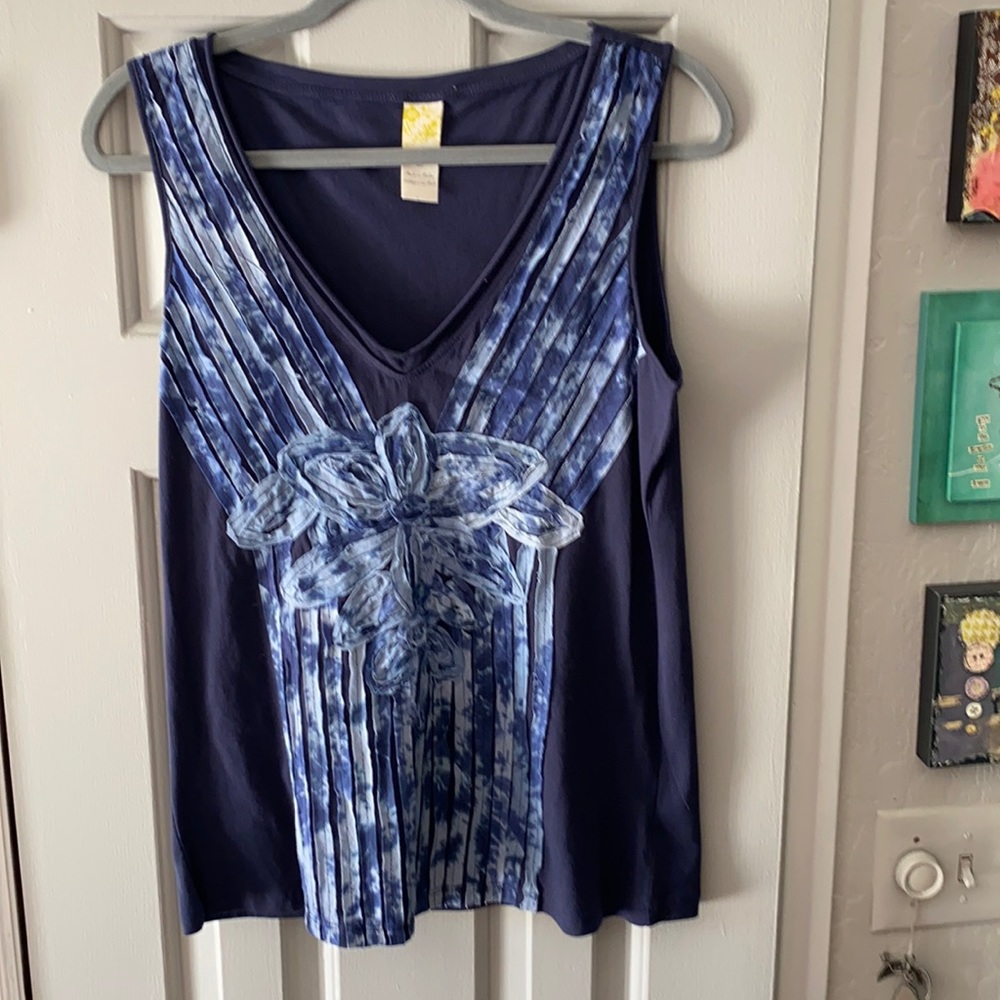 Navy blue quilted detail tank top